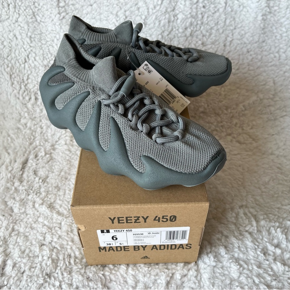 Adidas Yeezy 450 Gray Sneakers
